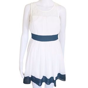 POINT USA Lace Trim Cocktail Dress With Scoop Neck & Waistband Ivory Size Small